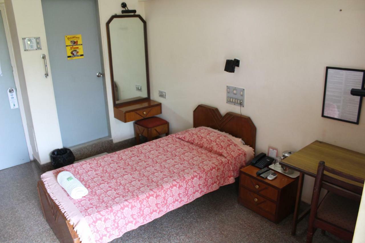 Hotel Ywca International Centre à Bombay Extérieur photo