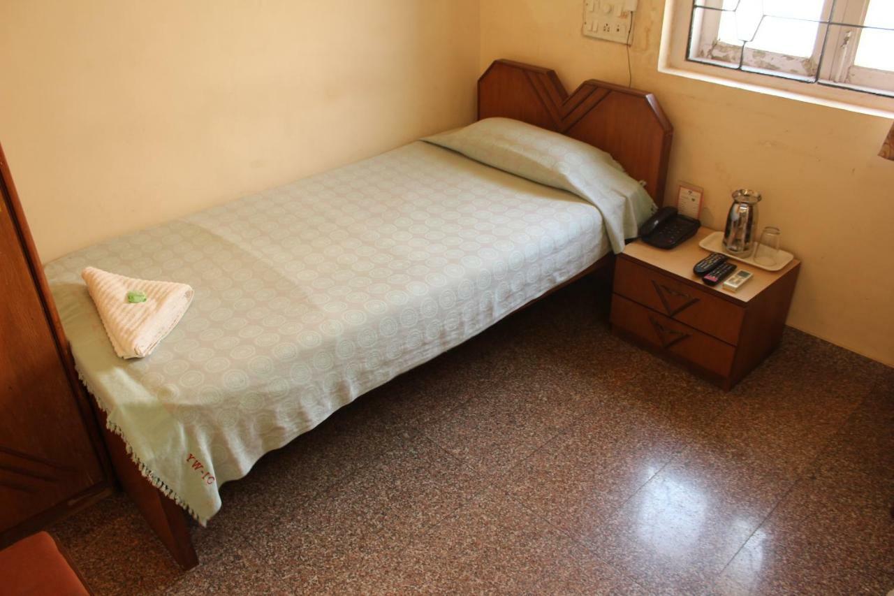 Hotel Ywca International Centre à Bombay Extérieur photo